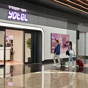 Yotel Airport, Entrance Istambul